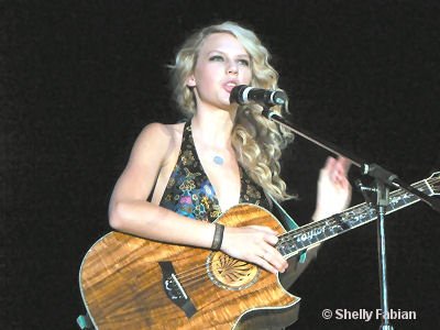 Taylor Swift — Gold Country Casino in Oroville, CA — photo 4