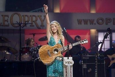 Taylor Swift — @ Grand Ole Opray — photo 7