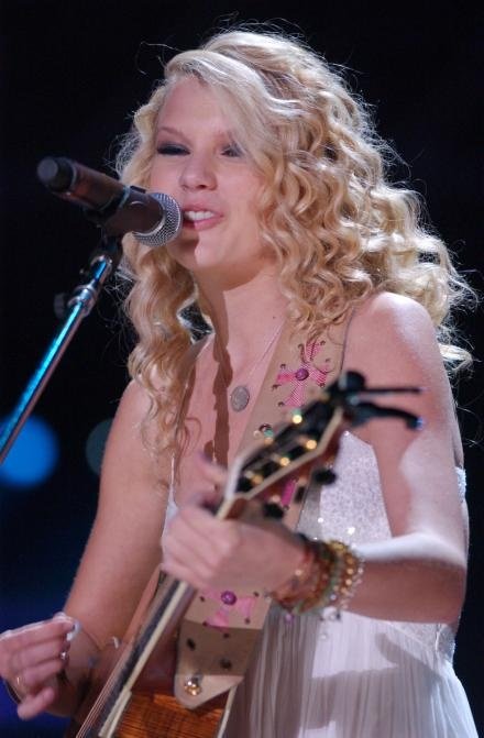 Taylor Swift — June 10 - CMA Music Festival — photo 44