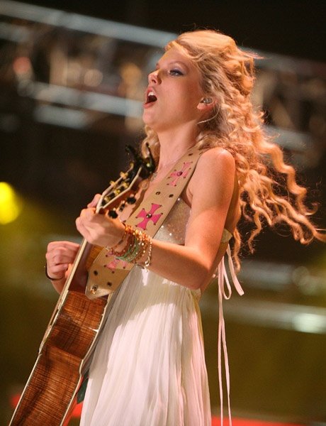 Taylor Swift — June 10 - CMA Music Festival — photo 64