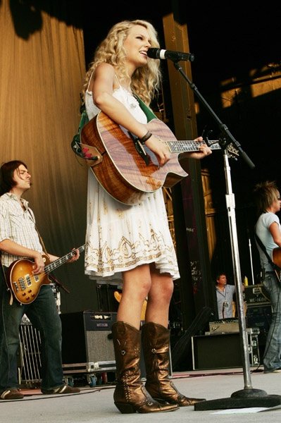 Taylor Swift — @Kansas City, KS — photo 7