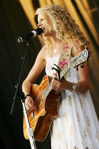 Taylor Swift — @Kansas City, KS — photo 18