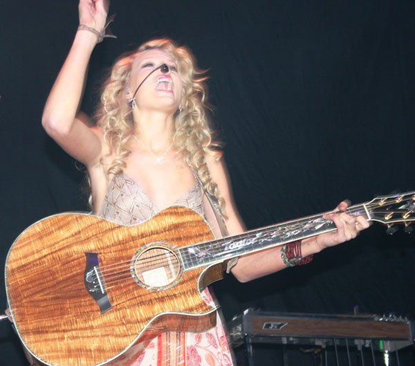 Taylor Swift — misc from 2007 — photo 7