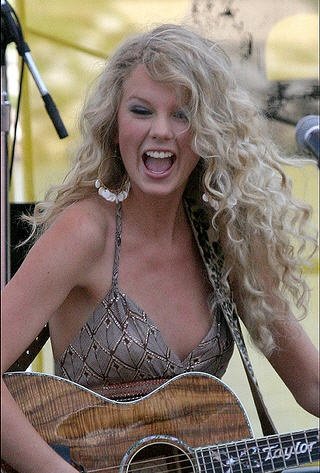 Taylor Swift — misc from 2007 — photo 32
