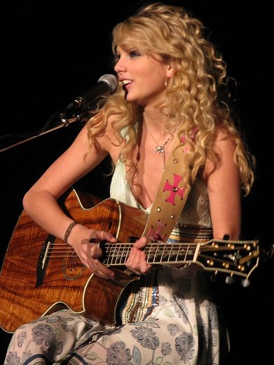 Taylor Swift — @ Nashville, TN — photo 8