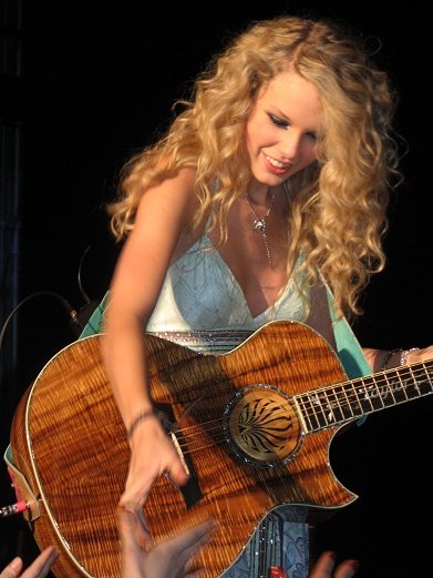 Taylor Swift — @ Nashville, TN — photo 10