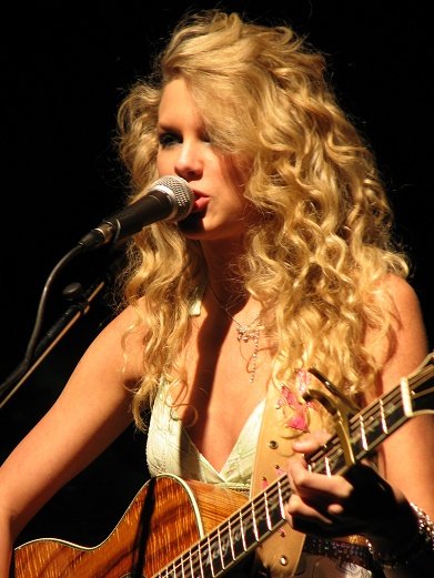Taylor Swift — @ Nashville, TN — photo 12