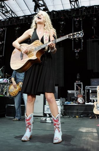 Taylor Swift — @Orange Beach, AL — photo 4