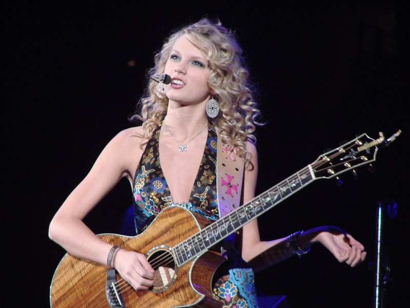 Taylor Swift — @ Pepsi center — photo 26