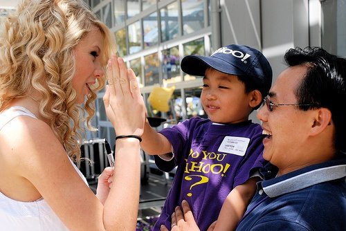 Taylor Swift — Special Yahoo! Performance — photo 5