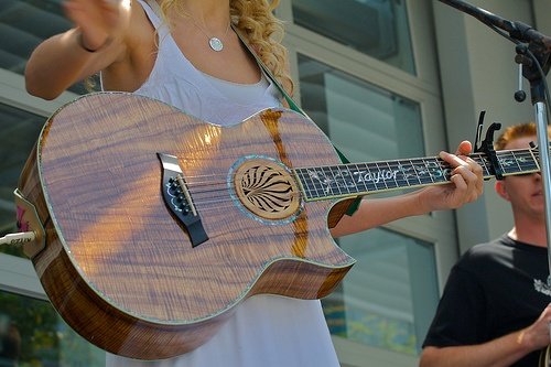 Taylor Swift — Special Yahoo! Performance — photo 29