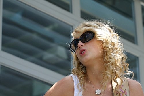 Taylor Swift — Special Yahoo! Performance — photo 30