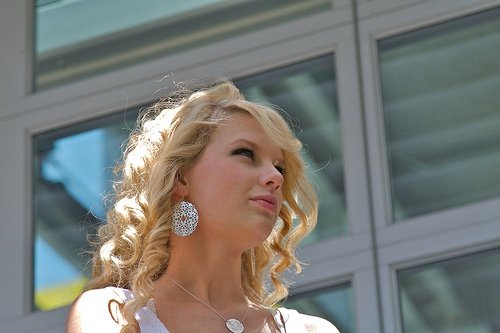 Taylor Swift — Special Yahoo! Performance — photo 51