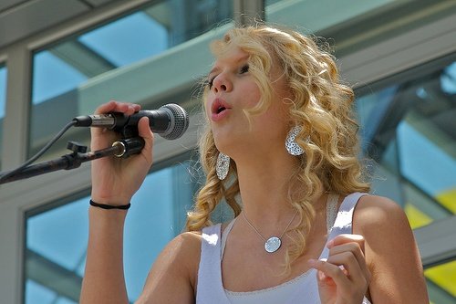 Taylor Swift — Special Yahoo! Performance — photo 54