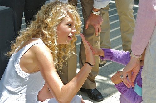 Taylor Swift — Special Yahoo! Performance — photo 59