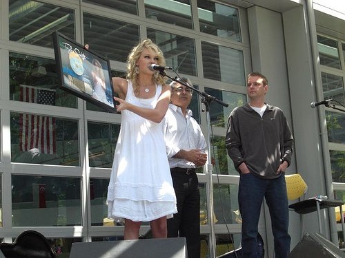 Taylor Swift — Special Yahoo! Performance — photo 62