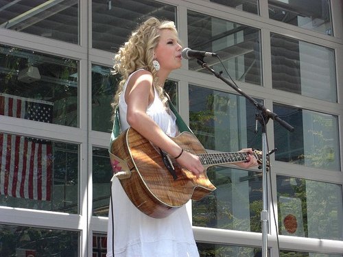 Taylor Swift — Special Yahoo! Performance — photo 74
