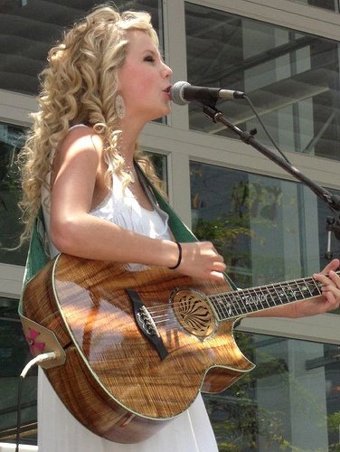 Taylor Swift — Special Yahoo! Performance — photo 77