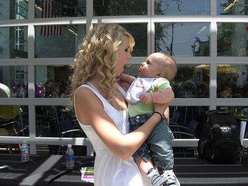 Taylor Swift — Special Yahoo! Performance — photo 92