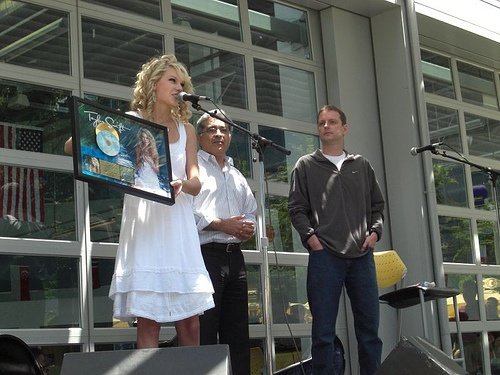 Taylor Swift — Special Yahoo! Performance — photo 95