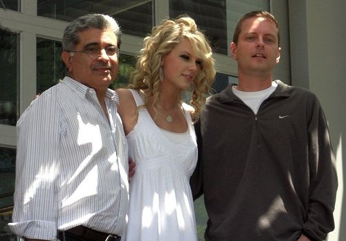 Taylor Swift — Special Yahoo! Performance — photo 101