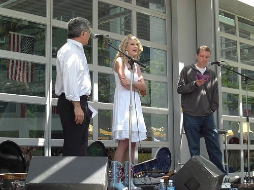 Taylor Swift — Special Yahoo! Performance — photo 104