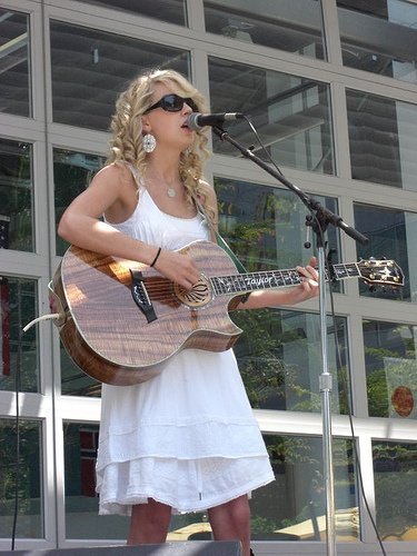 Taylor Swift — Special Yahoo! Performance — photo 118