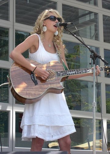 Taylor Swift — Special Yahoo! Performance — photo 123