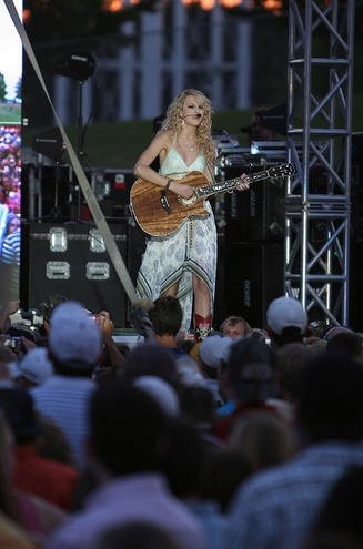 Taylor Swift — @Statesboro, GA — photo 12