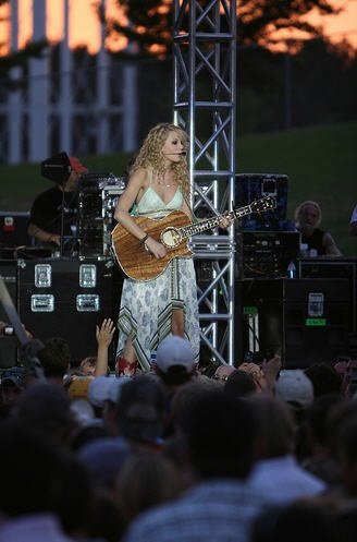 Taylor Swift — @Statesboro, GA — photo 17