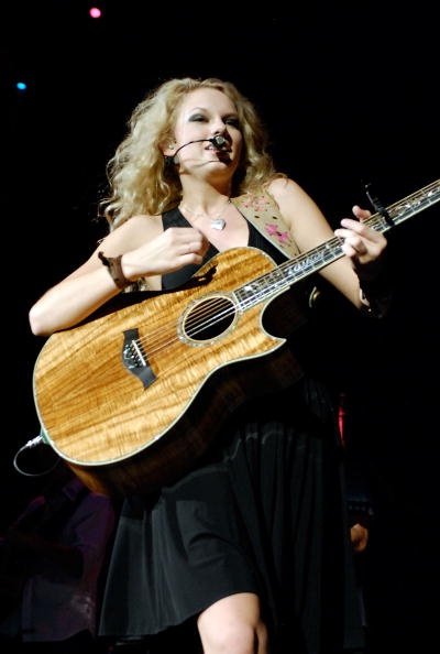 Taylor Swift — @ Sund Advice Amphitheatre — photo 11