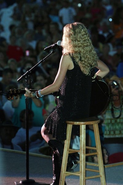 Taylor Swift — 16th Annual Country Thunder — photo 45