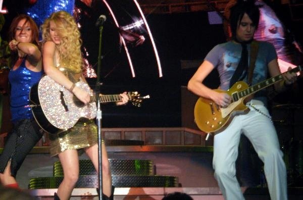 Taylor Swift — @Chattanooga, TN — photo 3