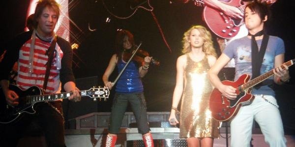 Taylor Swift — @Chattanooga, TN — photo 6