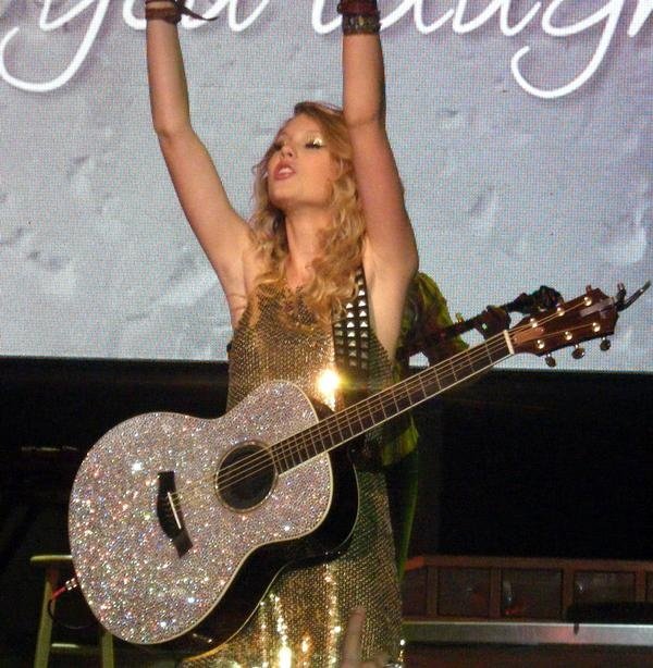 Taylor Swift — @Chattanooga, TN — photo 7