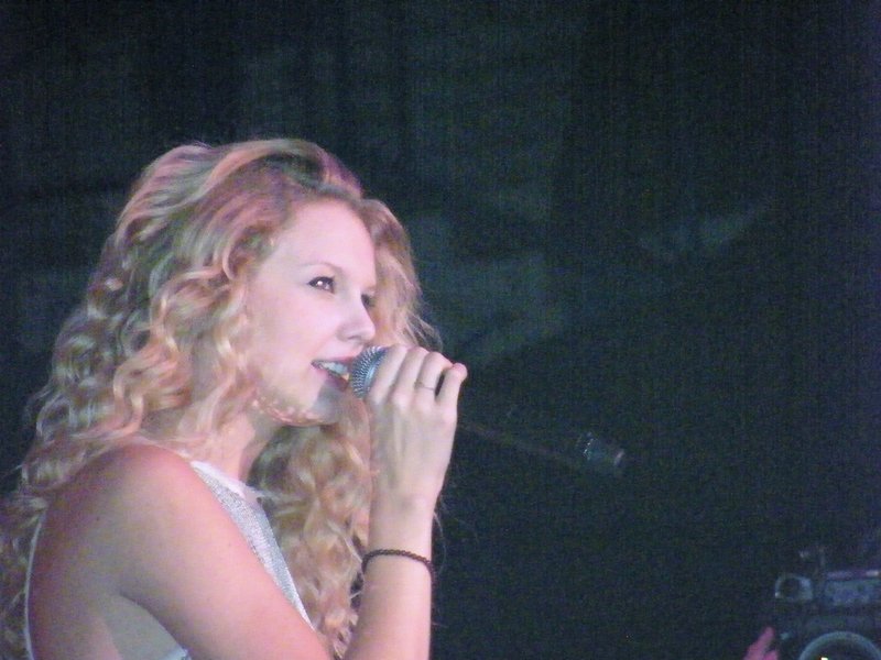 Taylor Swift — @Columbus, Georgia — photo 7