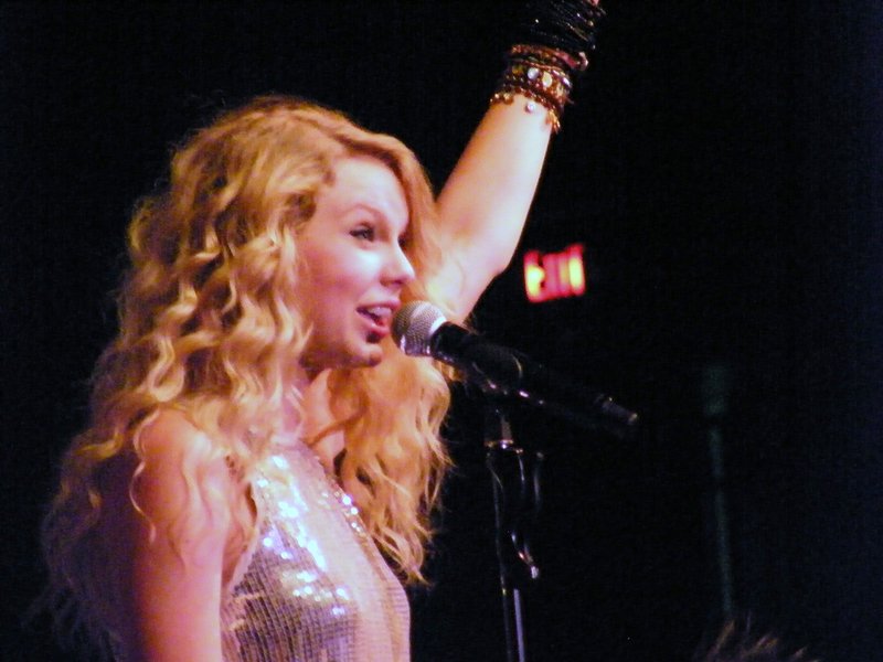 Taylor Swift — @Columbus, Georgia — photo 15