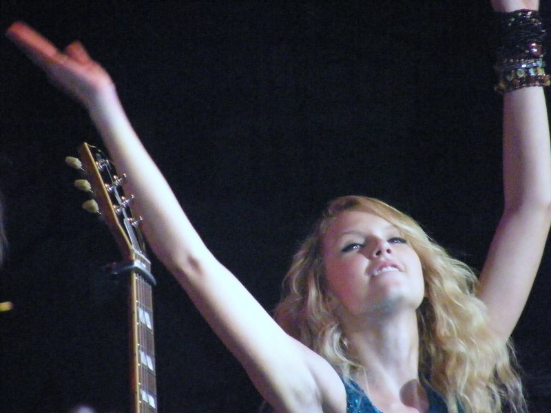 Taylor Swift — @Columbus, Georgia — photo 16