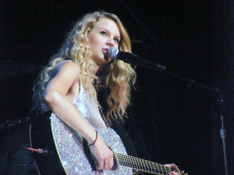 Taylor Swift — @Columbus, Georgia — photo 22