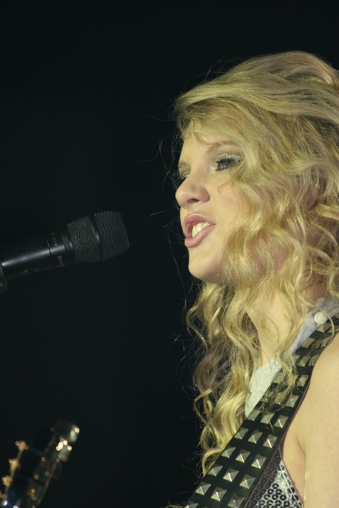Taylor Swift — 2008 Country Radio Seminar in Nashville — photo 37