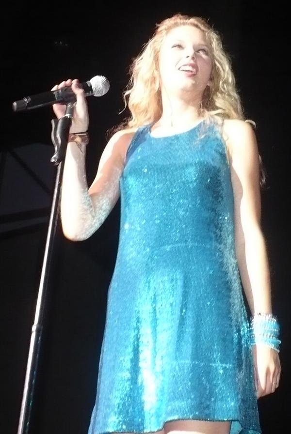 Taylor Swift — @Raleigh North, Carolina — photo 9