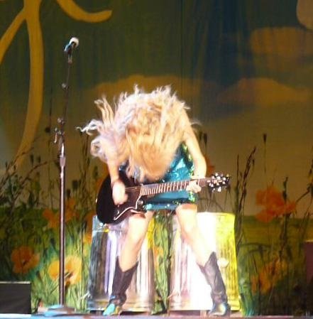 Taylor Swift — @Raleigh North, Carolina — photo 10