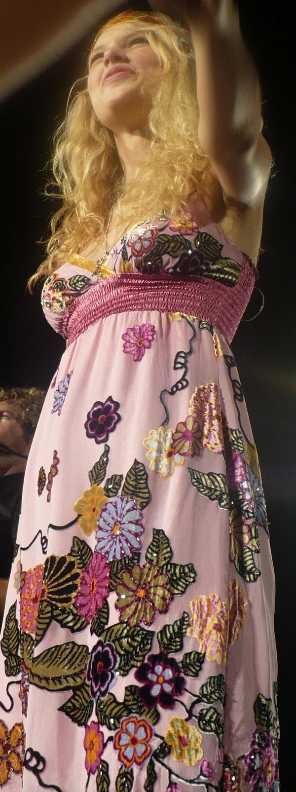 Taylor Swift — @Raleigh North, Carolina — photo 41