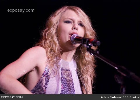 Taylor Swift — @ Rialto Square Theatre — photo 41