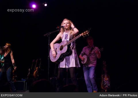Taylor Swift — @ Rialto Square Theatre — photo 53