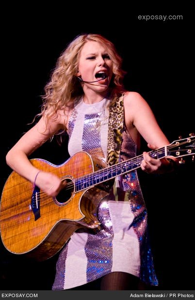 Taylor Swift — @ Rialto Square Theatre — photo 65