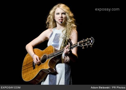 Taylor Swift — @ Rialto Square Theatre — photo 67