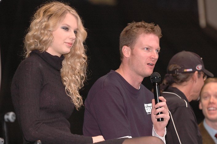 Taylor Swift — Sound and Speed — photo 5