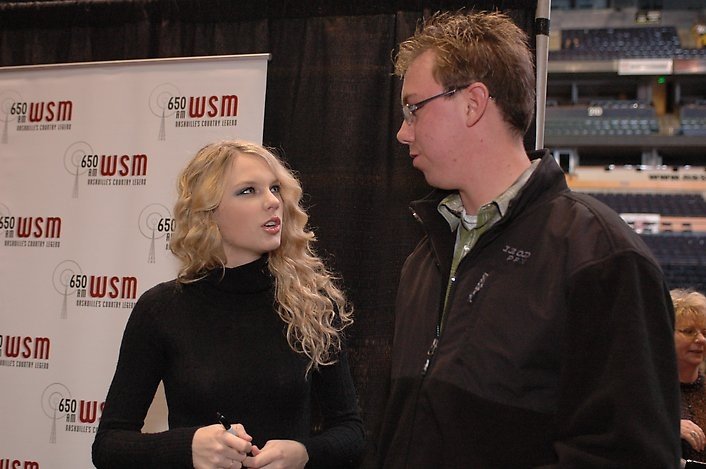 Taylor Swift — Sound and Speed — photo 13