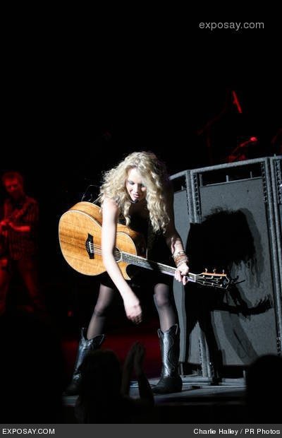 Taylor Swift — @ Tampa Bay Performing Arts Center — photo 19